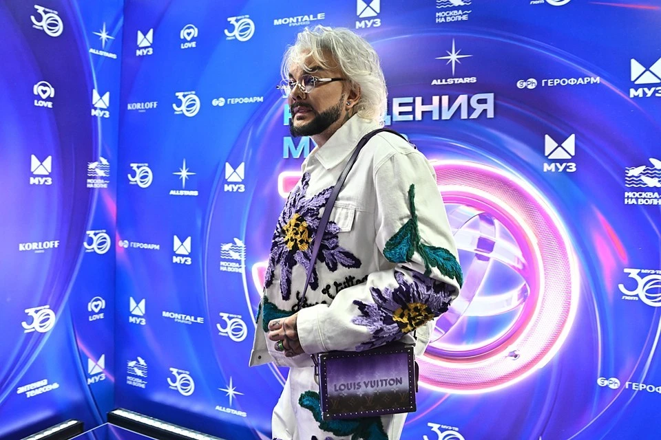 Киркоров поразил поклонников дизайнерским нарядом