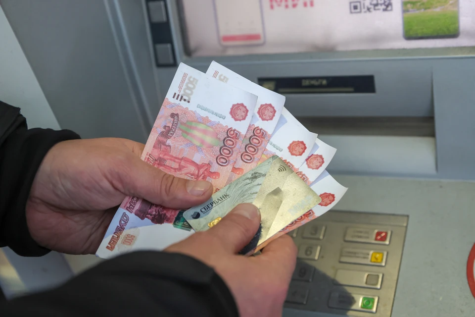 Разрыв между средними зарплатами в регионах России составил 200 тысяч рублей. Фото: Shatokhina Natalia/GLOBAL LOOK PRESS
