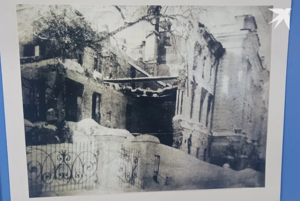 В здание областной больницы упала бомба. Архив музея. Фото: Юлия КРУТОВА