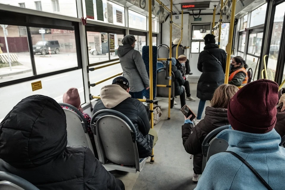 В Ульяновске у автобуса №103 на ходу отвалилась дверь