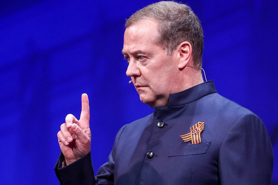 Дмитрий Медведев предложил создать в составе Движения «За свободу наций!» отдельную рабочую группу для анализа и обобщения случаев искажения истории. Фото: Сергей Булкин/ТАСС.