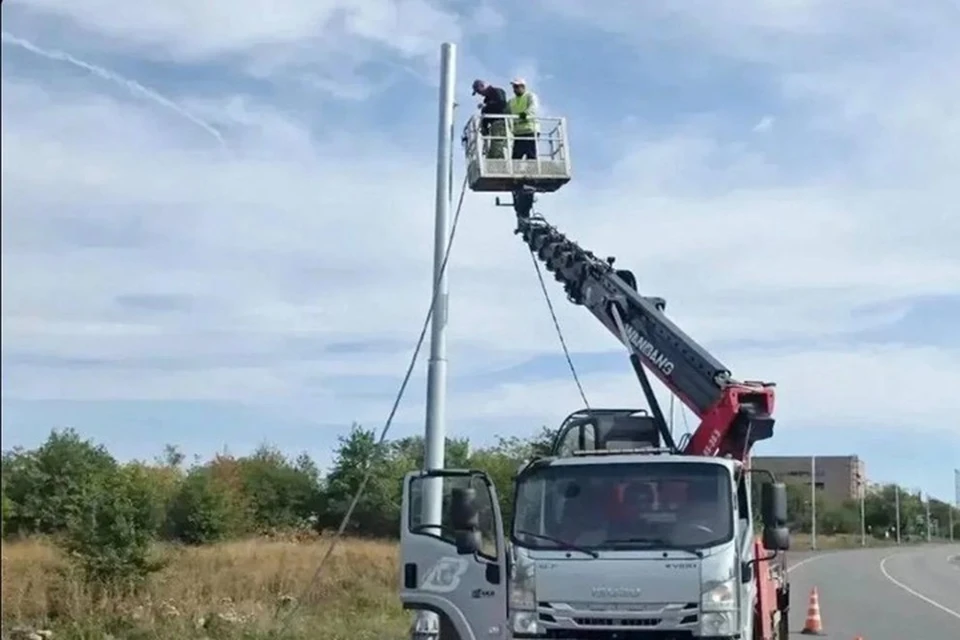 В ДНР до конца года осветят 23 участка дорог у образовательных учреждений. Фото: Служба автомобильных дорог Донбасса