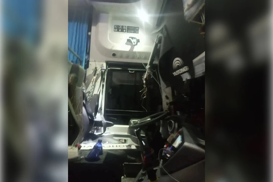 Пассажирский автобус в районе Приморска был атакован дроном ВСУ. Фото: Евгений Балицкий/МАХ