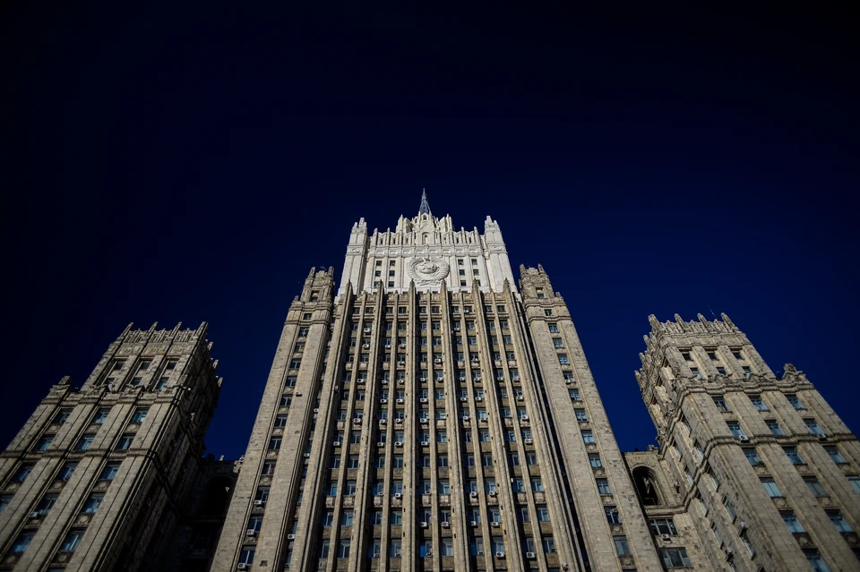 МИД РФ: Британия приносит в жертву государственность Украины ради прибыли