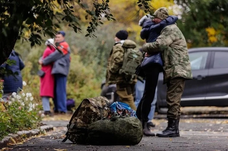 Боец из Бурятии дома, спустя год плена.