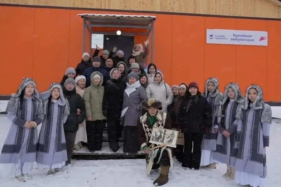В селе Ботулу построили новую амбулаторию. Фото: правительство Якутии