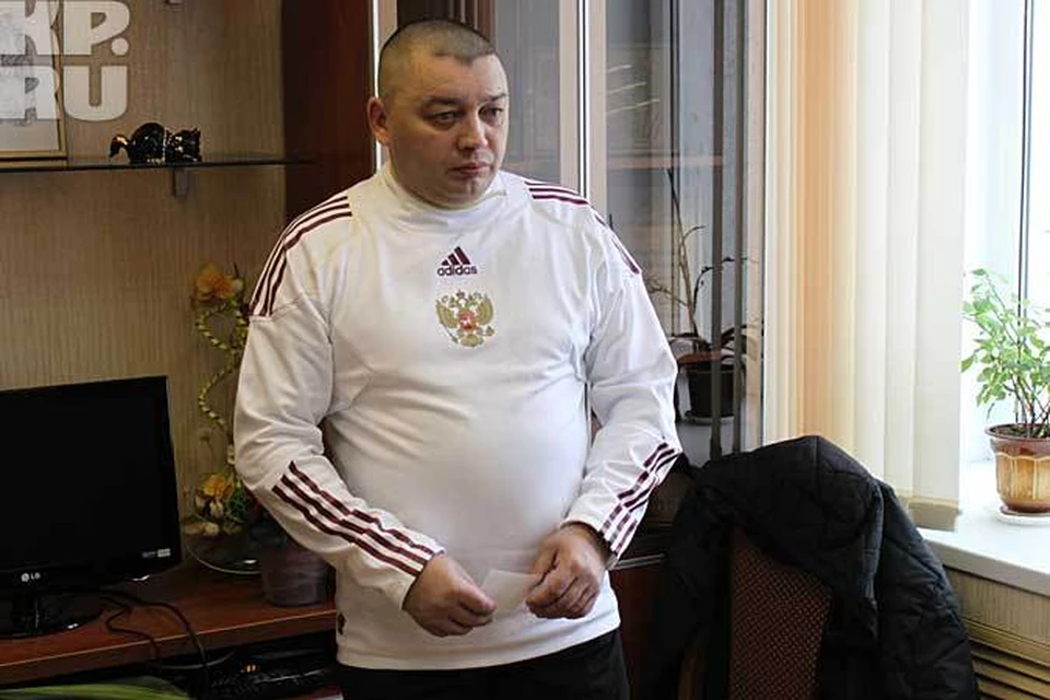 Ветеран спецназа Олег Двуреченский вот уже больше 10 лет ждет положенной ему по закону нормальной квартиры. Пока безуспешно.