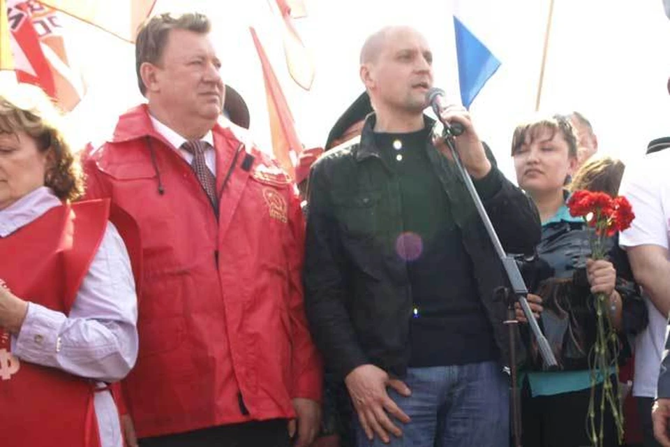 Сергей Удальцов не только выступал на митинге.