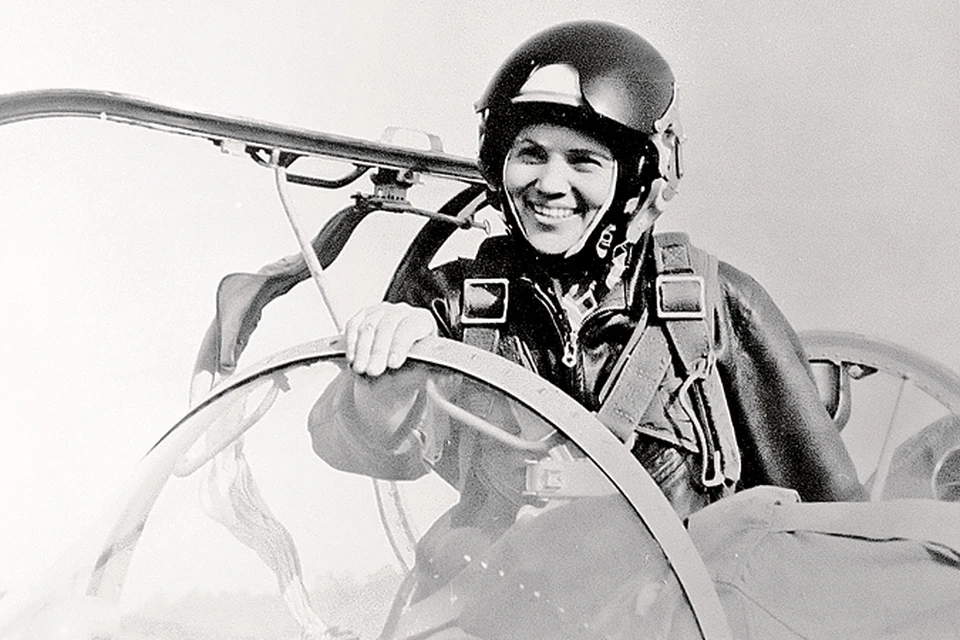 102 мировых рекорда установила в небе генерал-лейтенант Марина Попович.