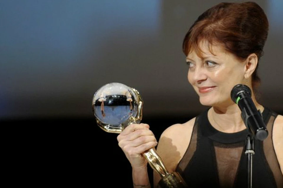 На только что завершившемся Карловарском фестивале Сьюзан была удостоена почетного «Хрустального глобуса».