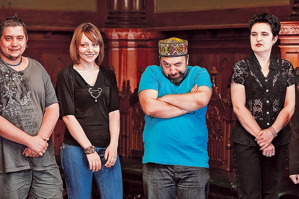 Слева направо: Алексей Педин, Елена Элиадзе, Габриэль Панян и Елена Голунова выдержали сложнейший кастинг на телепроект.