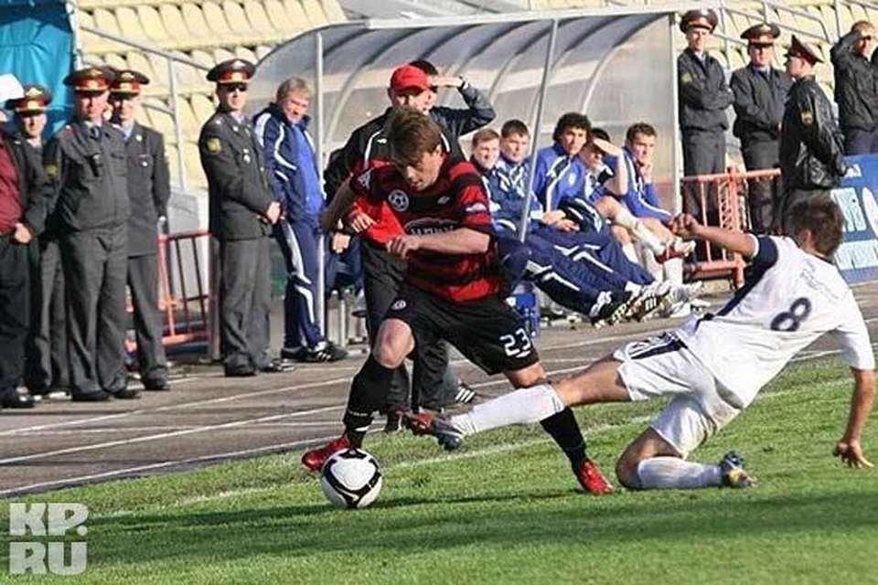 Cергей Захаров вновь готов бороздить бровку за липецкий футбол.