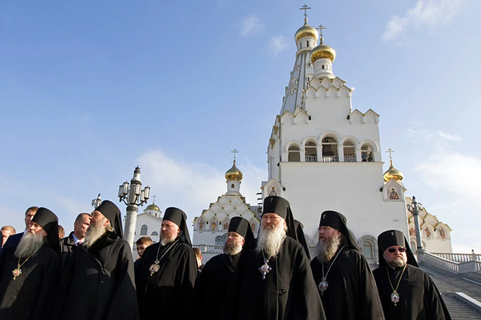 В воскресенье, в праздник Покрова Пресвятой Богородицы в Минске открыли памятник покойному Патриарху Алексию II