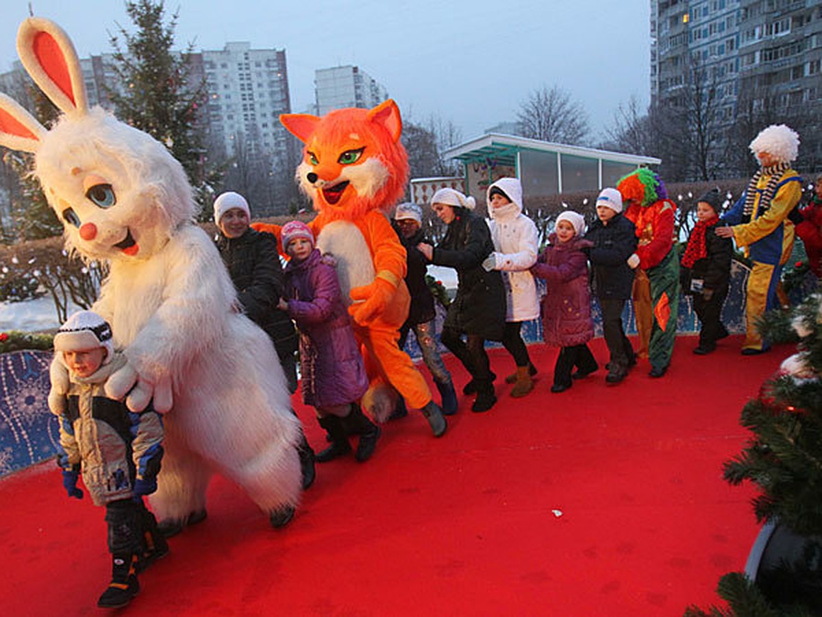 В Курске можно попасть на новогодние елки. Это бесплатно и весело! - KP.RU