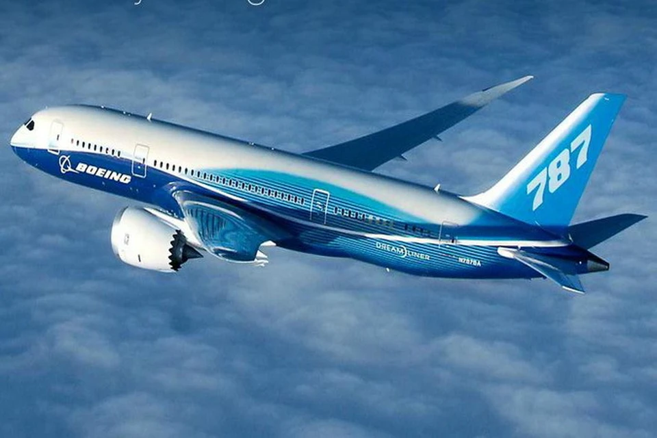 Синий самолет. Boeing 787-800 AZAL. Боинг 737 8 Dreamliner. Боинг 787 белый. Боинг 737 8 Dreamliner Абрамович.