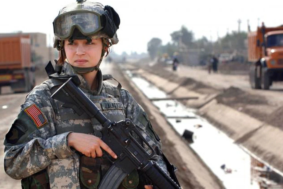 Нормально ли, если в армии чествуются женщины, жаждущие убивать?