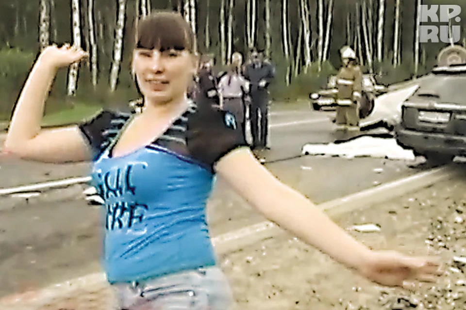 Екатерина Ракшина после аварии пустилась в пляс, позируя перед камерами журналистов.