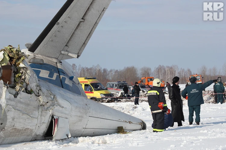 Самолет ATR-72 разбился под Тюменью из-за того что всю ночь простоял на холоде и покрылся льдом