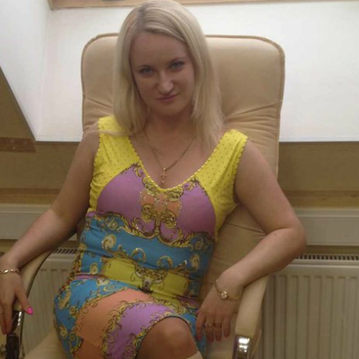 Саунада орыс қыздарымен порно көру