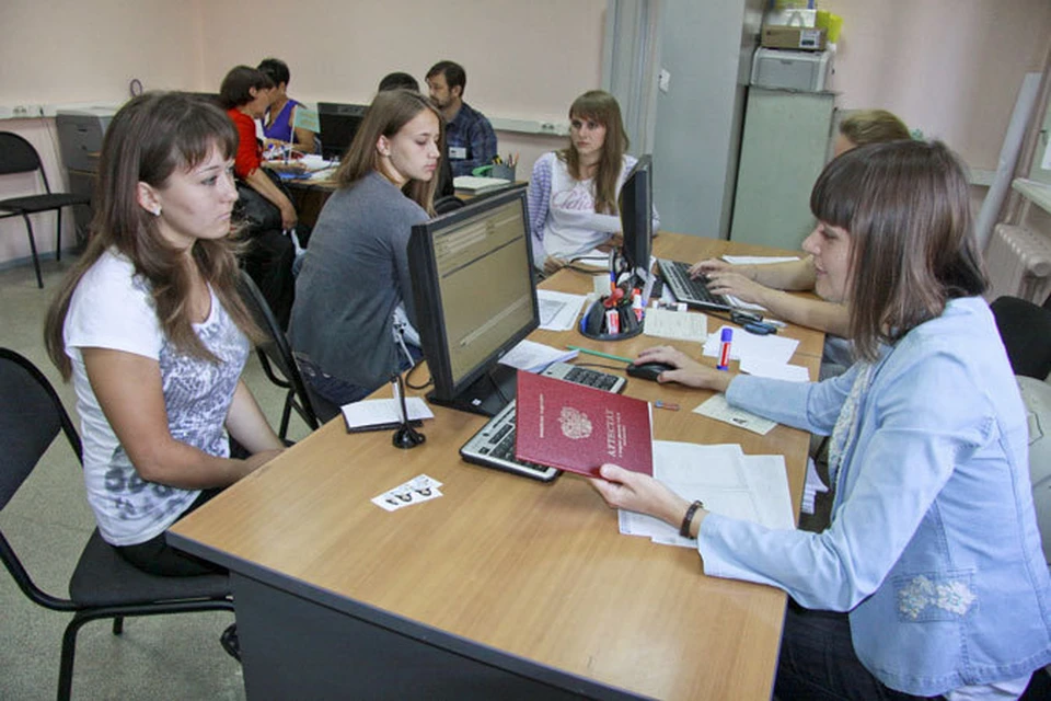 Каждый третий выпускник в Иркутской области может стать студентом-бюджетником.