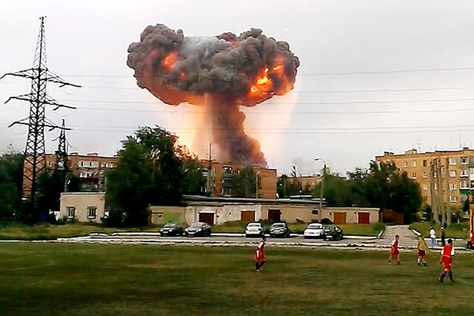 Что взорвалось в самаре сегодня. Взрыв в Самарской области в Чапаевске. Полигон взорвался в Чапаевске.