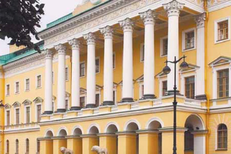 Английский дворец санкт петербург. Отель four Seasons Санкт-Петербург. Отель four Seasons Lion Palace St. Petersburg Санкт-Петербург. Дом со львами four Seasons Санкт-Петербург. Дворец князя Лобанова-Ростовского в Санкт-Петербурге.