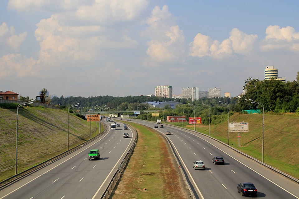 Город 130 км. Хорошие дороги в Москве.