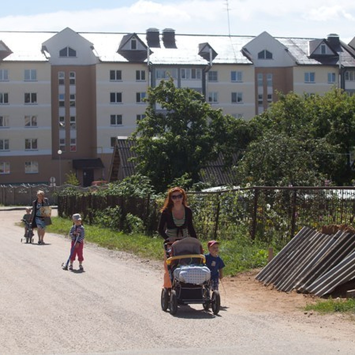 Привольный: одна новостройка, переполненная гостиница и сплошные огороды -  KP.RU