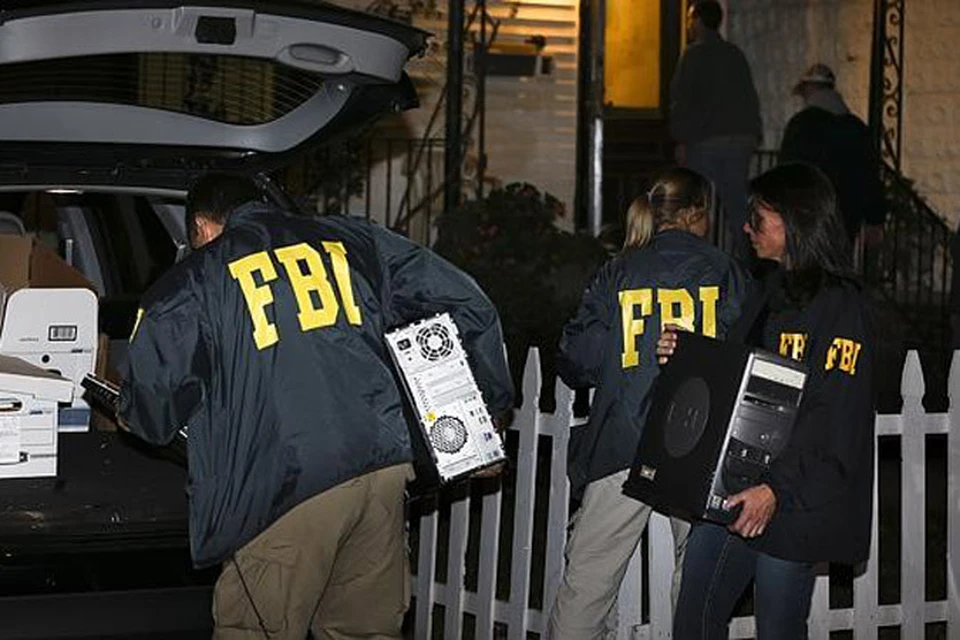 Аресты были произведены после расследования и рейдов ФБР.