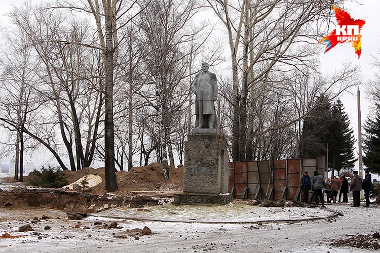Барнаульская Епархия с молитвой перезахоронит потревоженные останки в крипте будущего храма