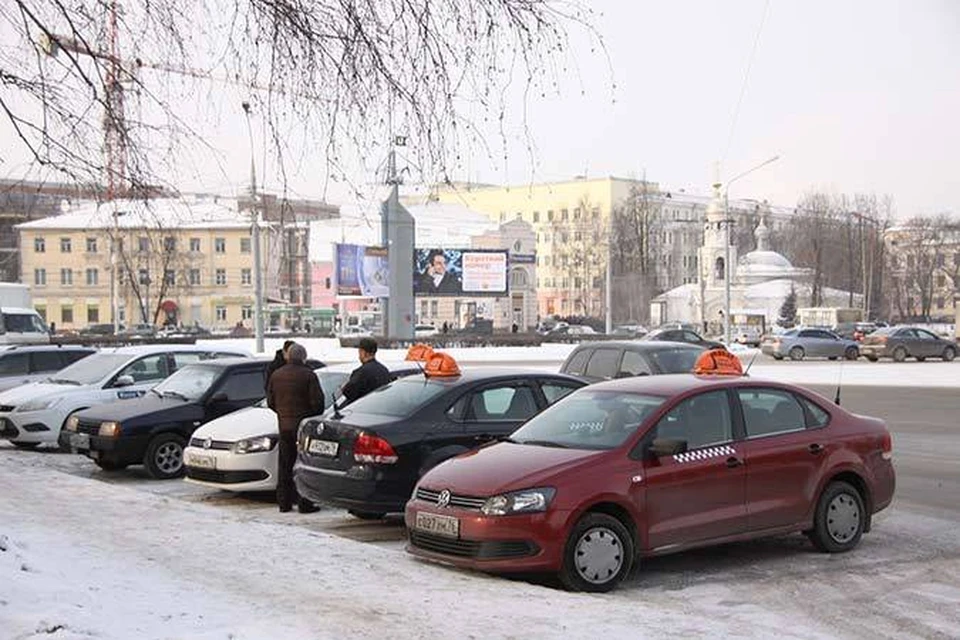 Упрашивать автомобилистов не парковаться в городе - дело, обреченное на провал.