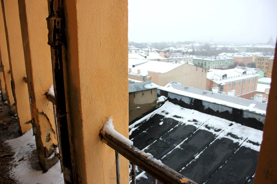 Со смотровой площадки гостиницы "Смоленск" открывается вид почти на весь город.