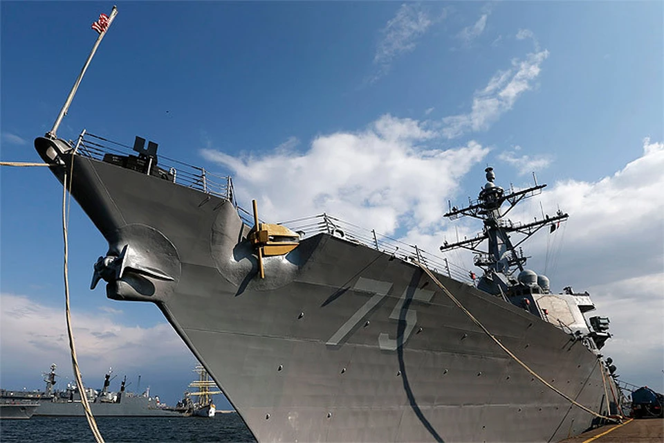 Комплексы эсминца США «сошли с ума» от русских помех?