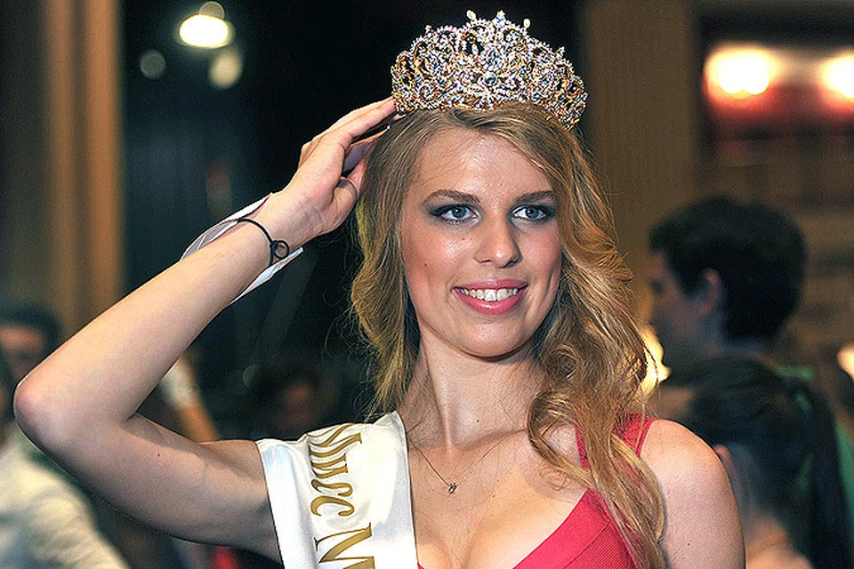 Корону «Мисс Москва-2014» получила балерина-акробатка Ирина Алексеева