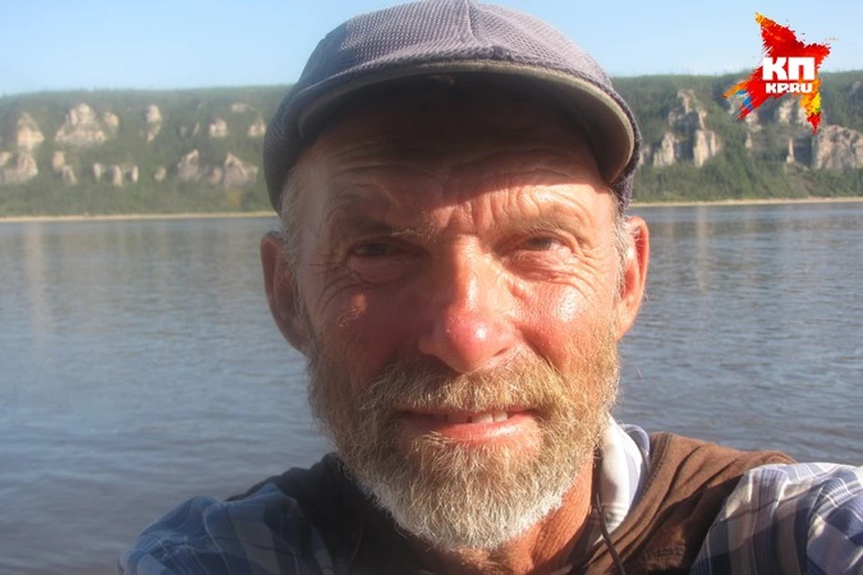 Виктор Атласов готов продолжить путешествие... как только в Усть-Нере кончится дождь.