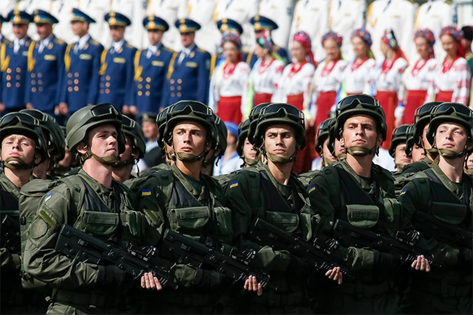 Украинские военные на параде в честь Дня независимости в Киеве