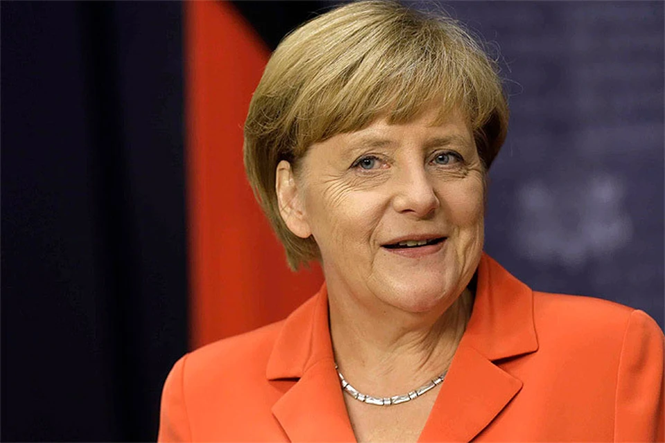 Меркель обещала поддержать кандидатуру испанского министра экономики Луиса де Гиндоса Хурадо в качестве следующего главы Еврогруппы.