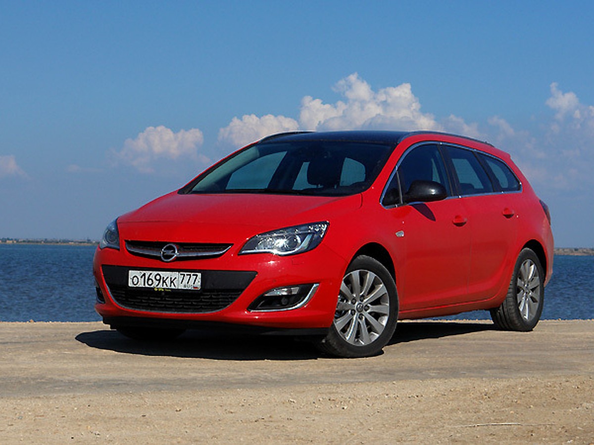 Тест-драйв Opel Astra Sports Tourer: в российский Крым - KP.RU