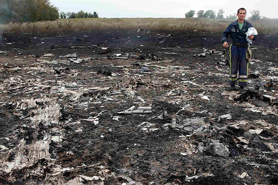 17 июля пассажирский Boeing-777 авиакомпании Malaysia Airlines рухнул на территории Украины