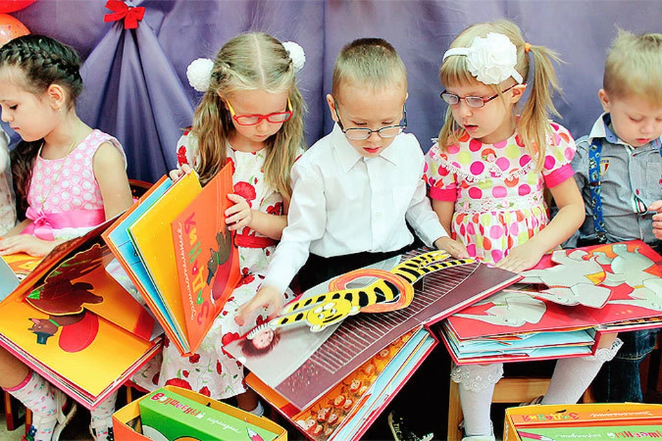 Жигулевская ГЭС в рамках благотворительной акции передала слабовидящим детям губернии 65 комплектов иллюстрированных рельефных книг.