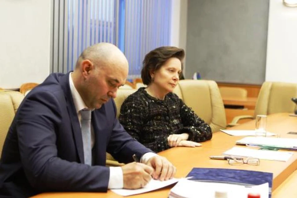 Наталья Комарова встретилась с парламентариями ХМАО. Фото: пресс-служба губернатора ХМАО