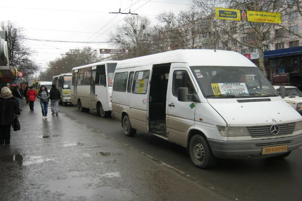 Крымавтотранс автобусы. Черноморский Крымск маршрутка. Маршрутка Крымск 767.