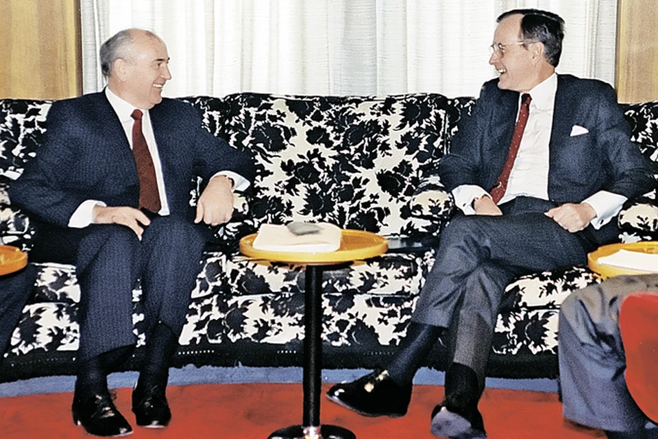 Михаил Горбачев и Джордж Буш-старший на Мальте расстались на дружеской ноге.