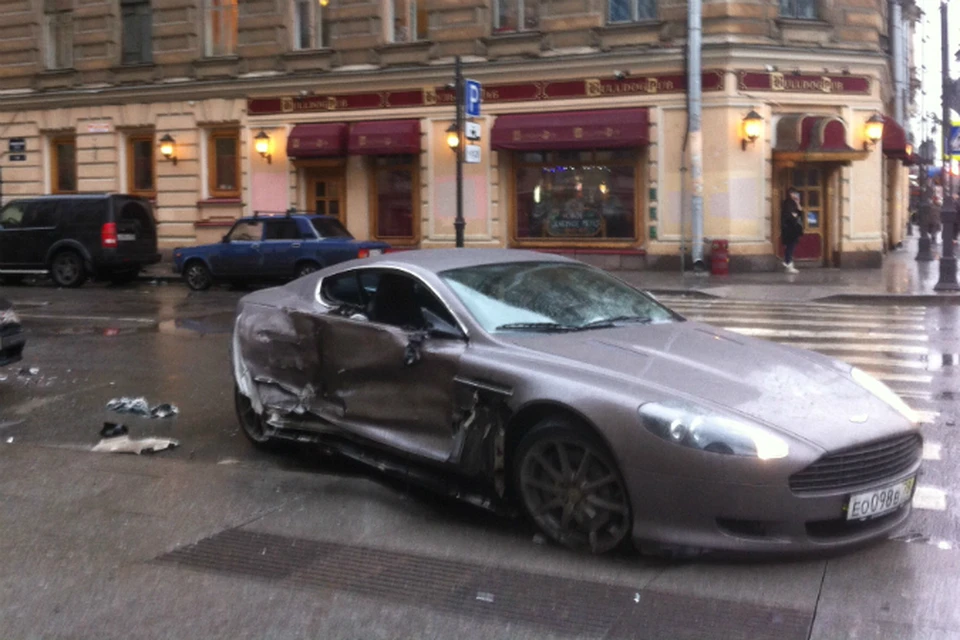 Брошенный Aston Martin