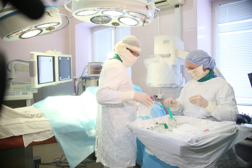 В областной больнице начали делать гибридные операции