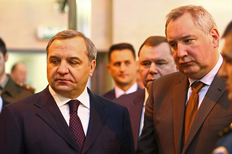Дмитрий Рогозин встретился сегодня с главой МЧС Владимиром Пучковым