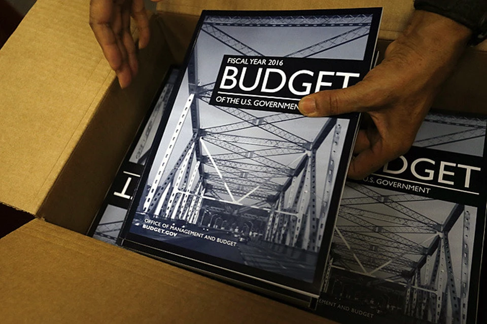 В проекте нового бюджета утверждается, что он будет составлять 1,8 триллиона долларов