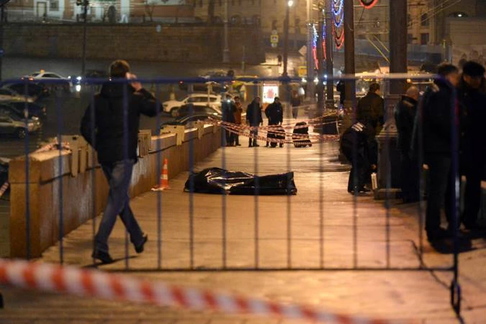 Оппозиционера Бориса Немцова застрелили на Большом Москворецком мосту в ночь на 28 февраля