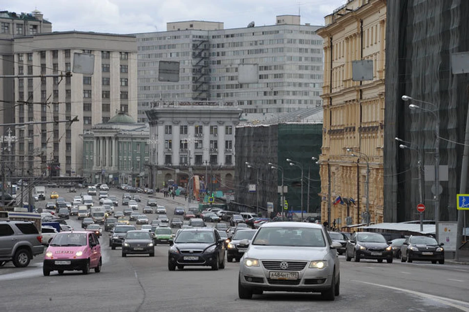 Пробка на подъезде к Лубянской площади Москвы.