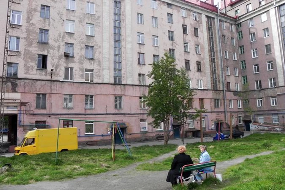 Управляющая компания, против директора которой возбуждено уголовное дело, следила за домами в Октябрьском округе города Мурманска